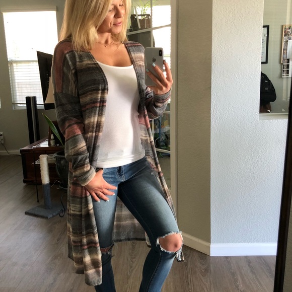 🚫NOT AVAILABLE // Beautifully Striped - Picture 2 of 7